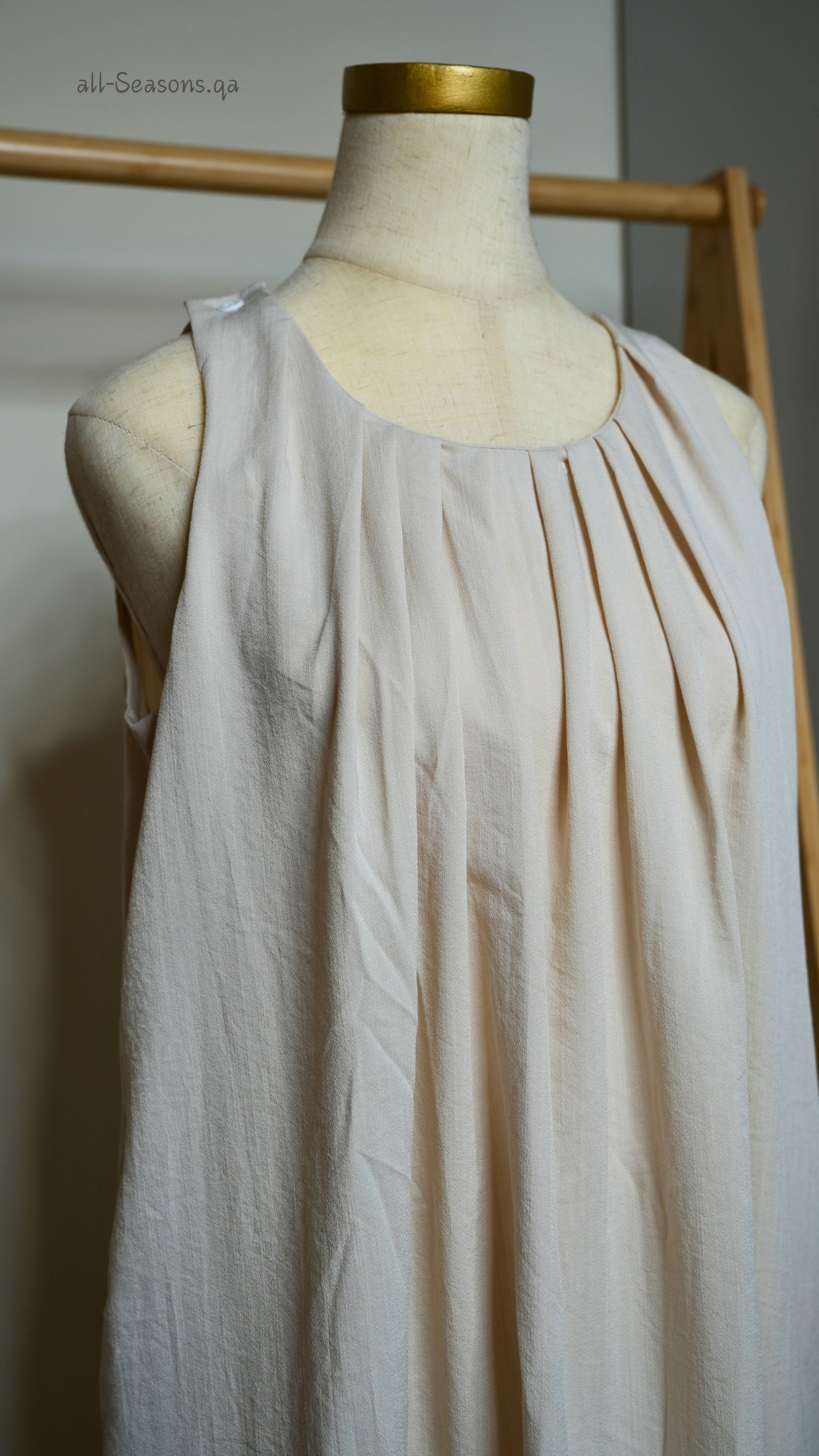 100173 Beige