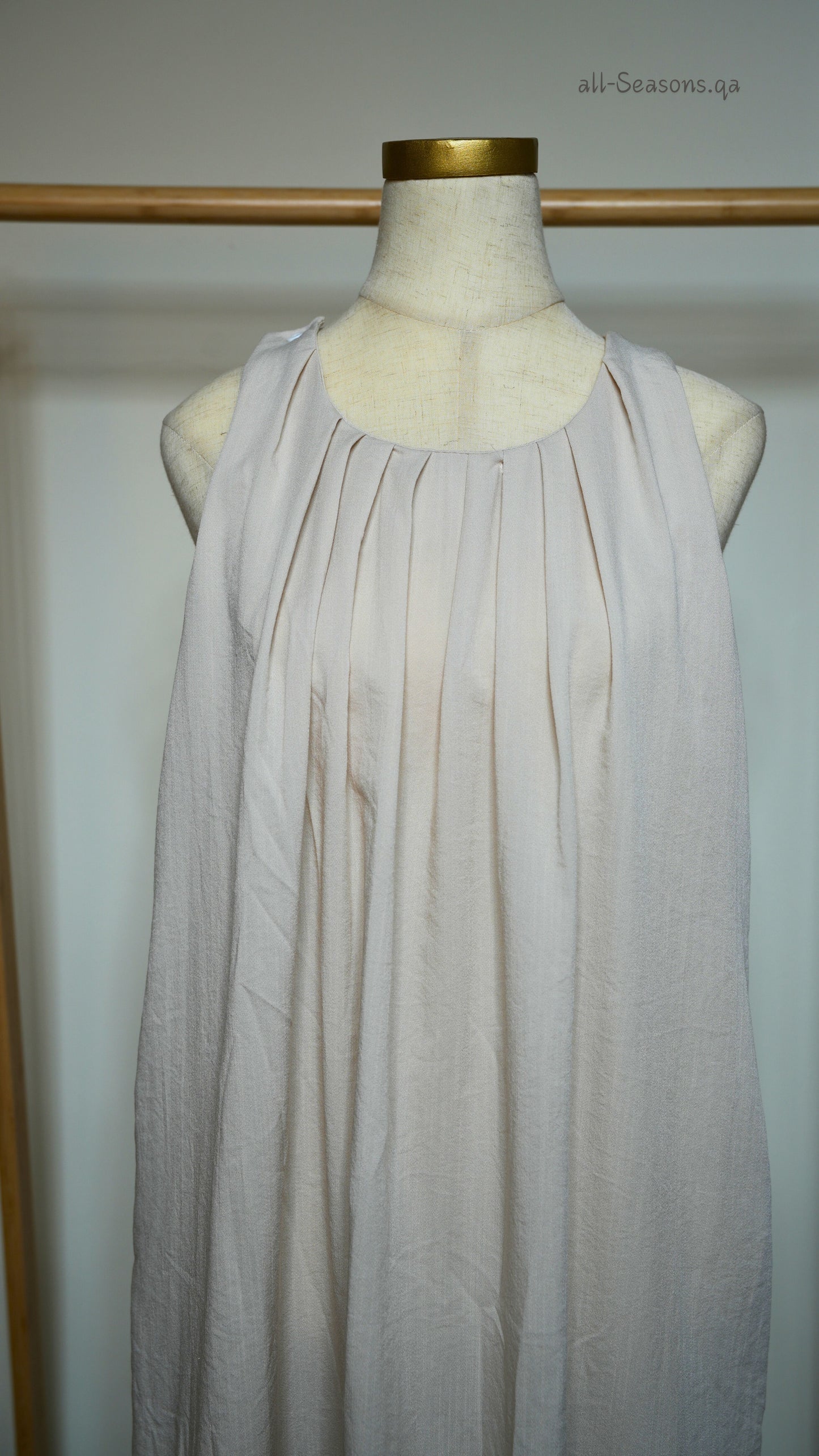100173 Beige