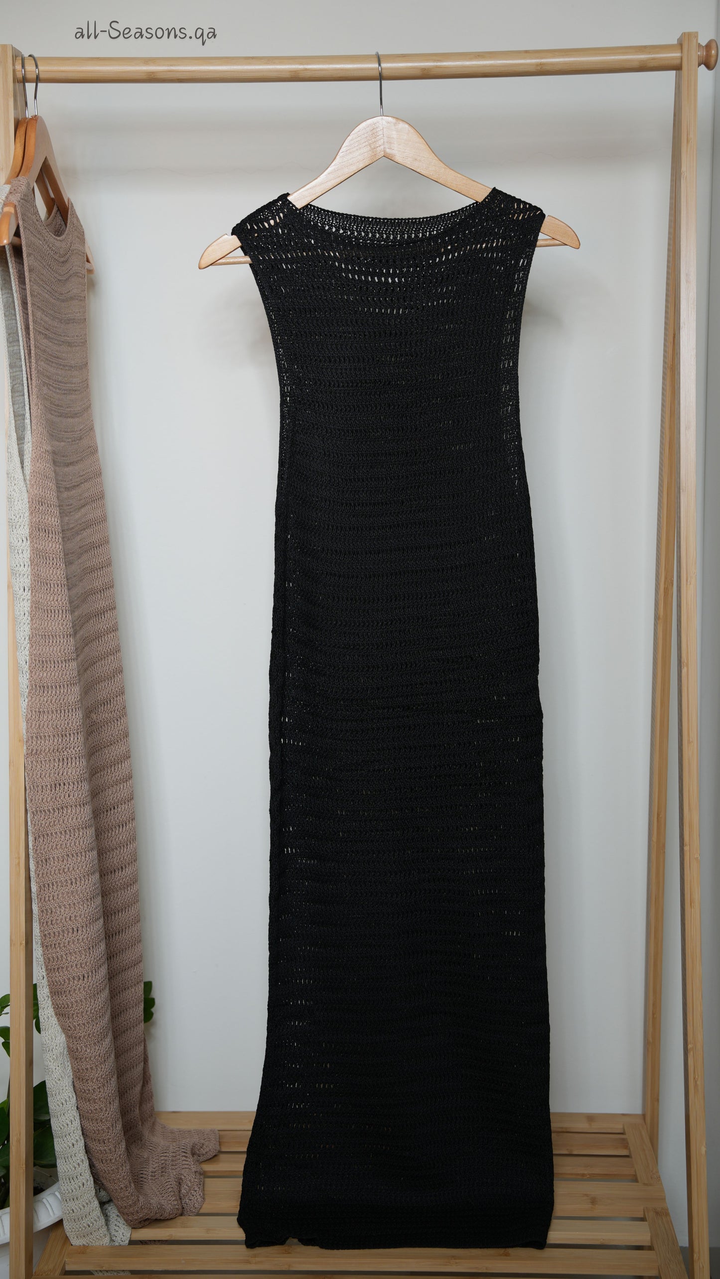 100181  Black